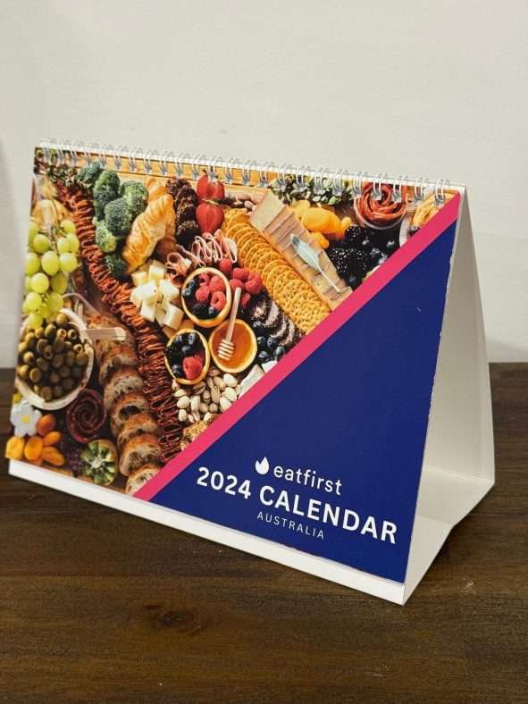 Classic A5 Landscape 7 Leaf Desk Calendar 